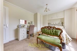 bed1- click for photo gallery